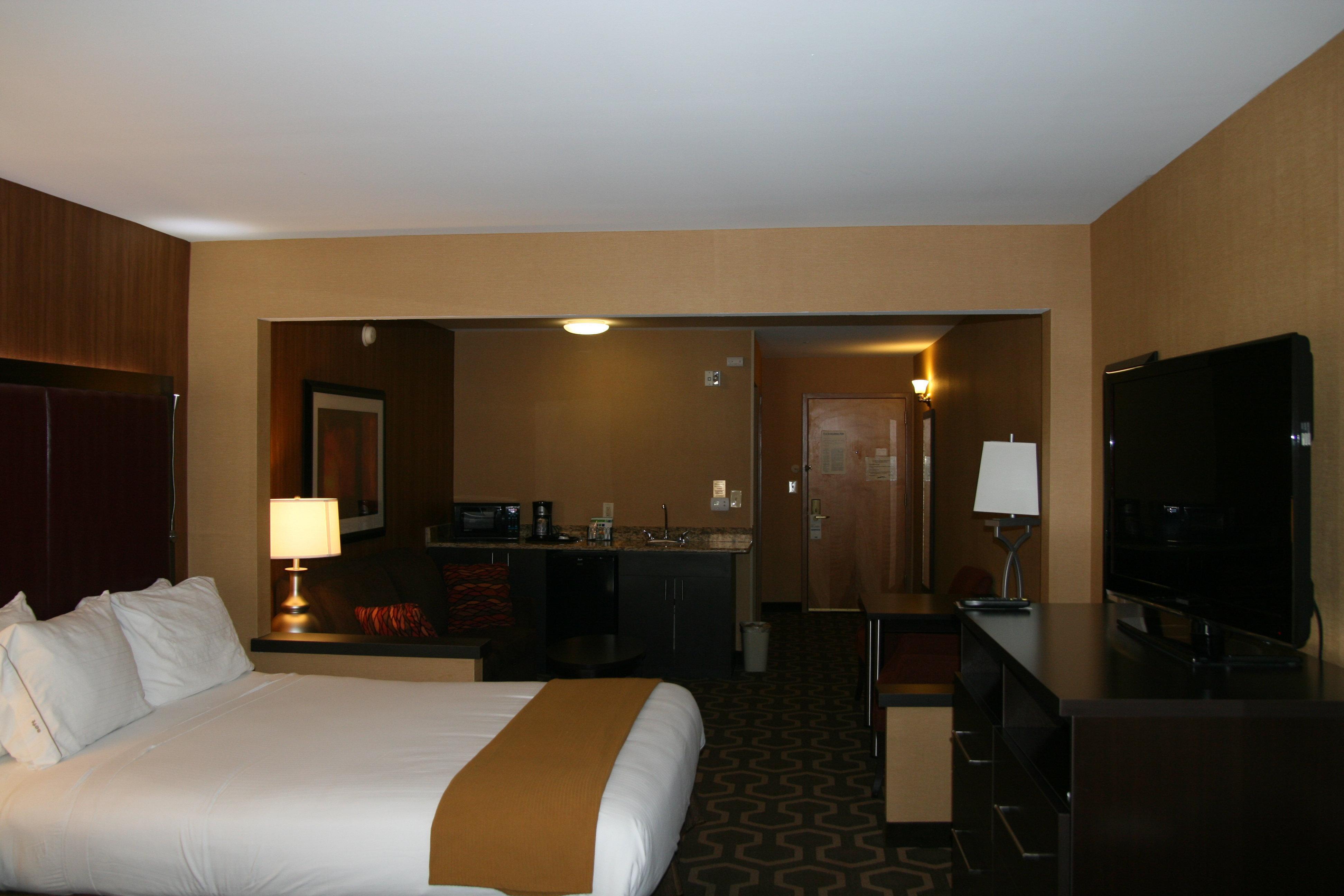 Holiday Inn Express Hotel & Suites Vineland Millville By Ihg Екстер'єр фото