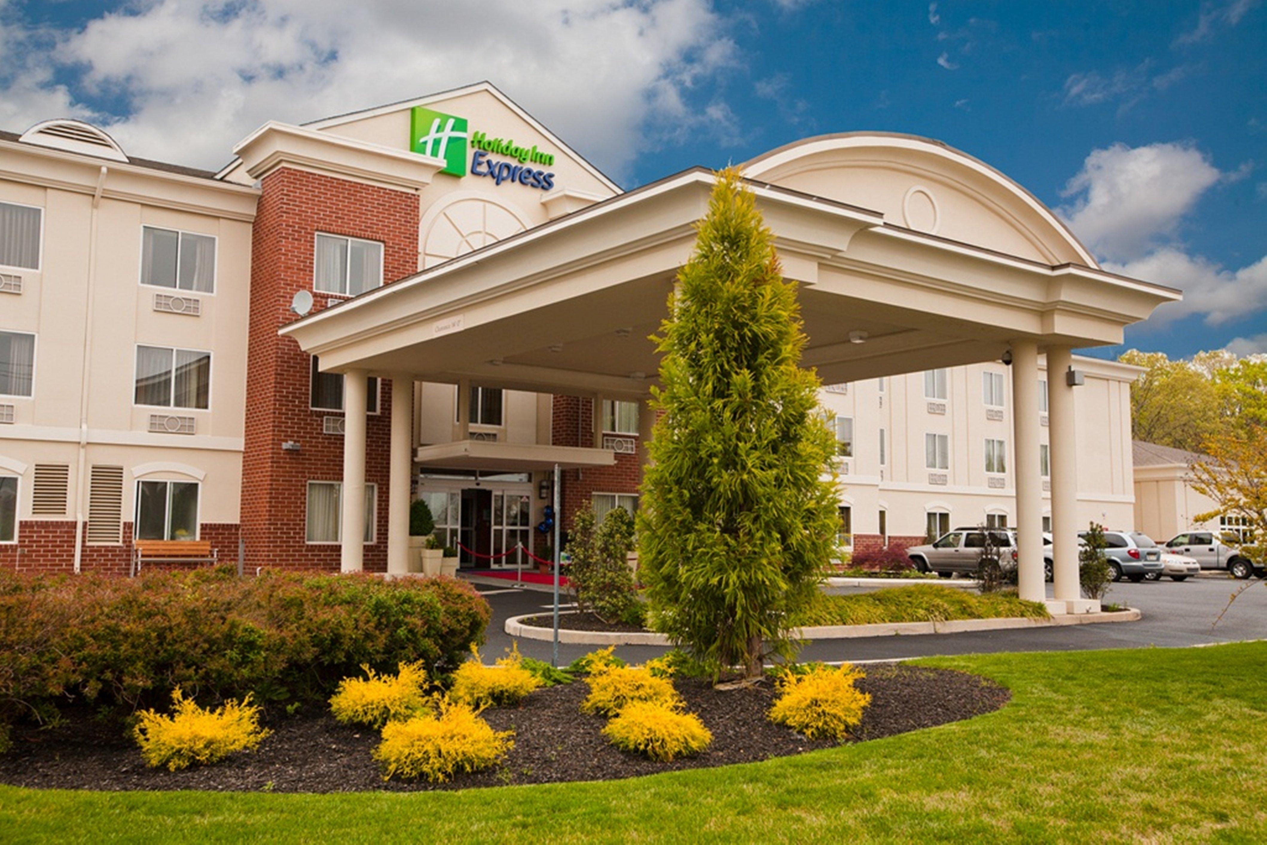 Holiday Inn Express Hotel & Suites Vineland Millville By Ihg Екстер'єр фото