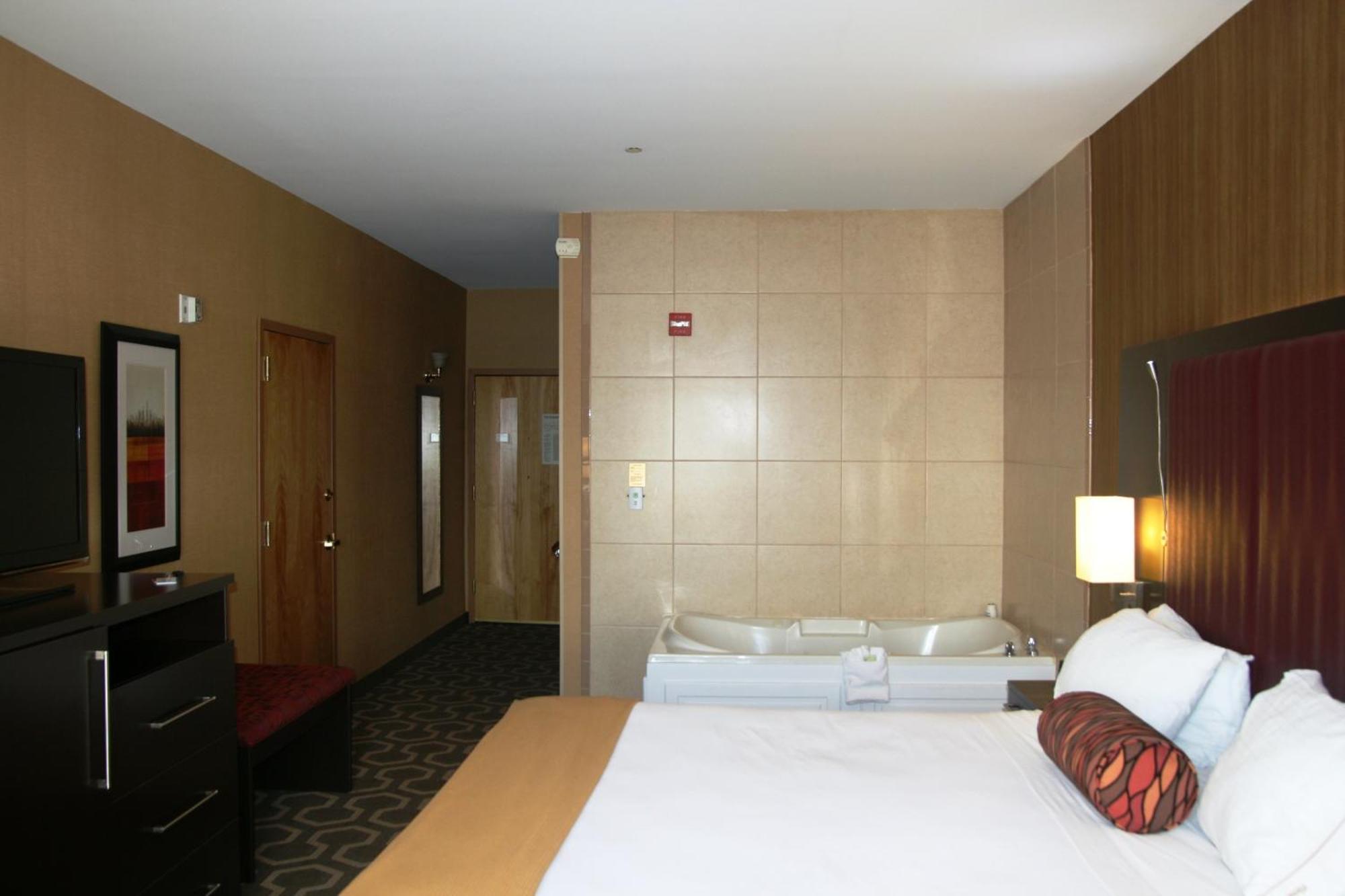 Holiday Inn Express Hotel & Suites Vineland Millville By Ihg Екстер'єр фото